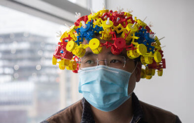 Helmet for brain scans
