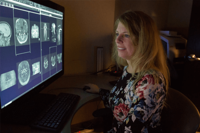 Dr. Donna Roberts